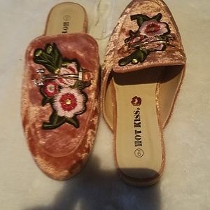 Mauve Mules